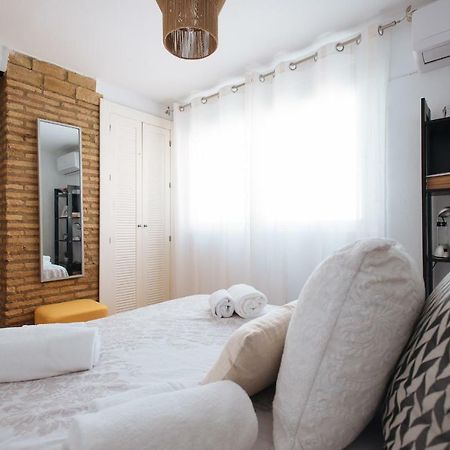 Cozy Attic With Terrace- 1Bd 1Bth- San Vicente Apartamento Sevilla Exterior foto
