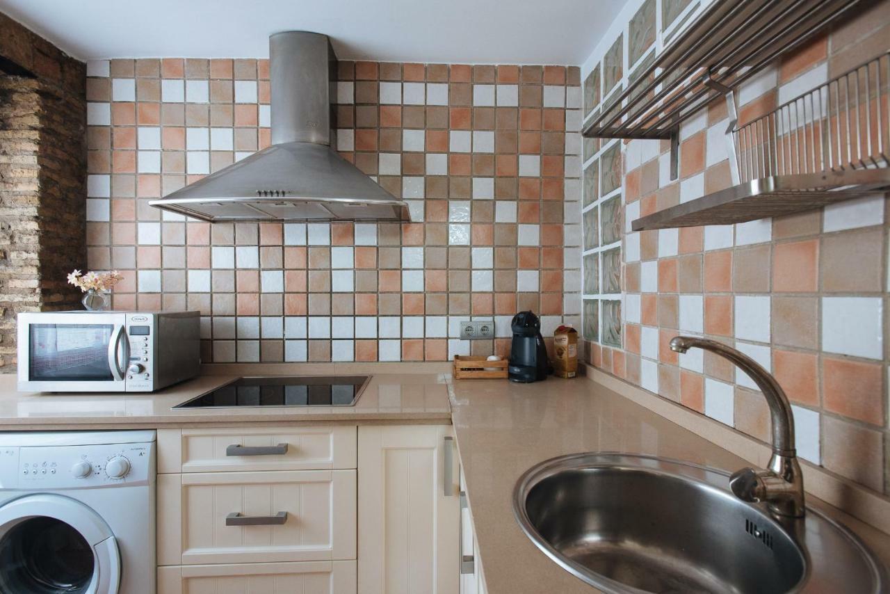 Cozy Attic With Terrace- 1Bd 1Bth- San Vicente Apartamento Sevilla Exterior foto