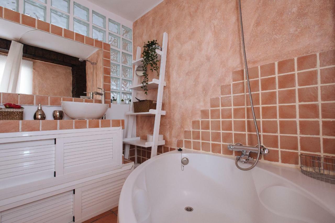Cozy Attic With Terrace- 1Bd 1Bth- San Vicente Apartamento Sevilla Exterior foto