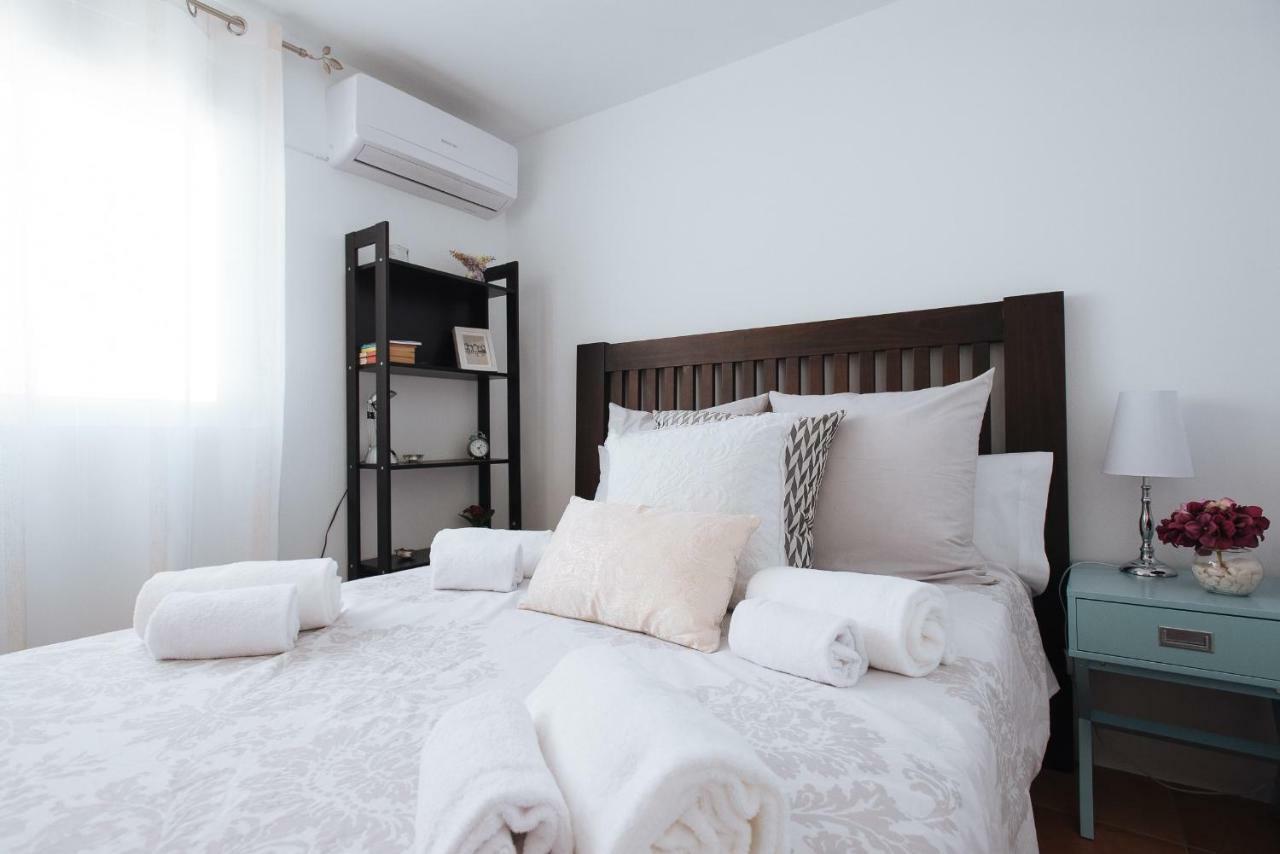 Cozy Attic With Terrace- 1Bd 1Bth- San Vicente Apartamento Sevilla Exterior foto