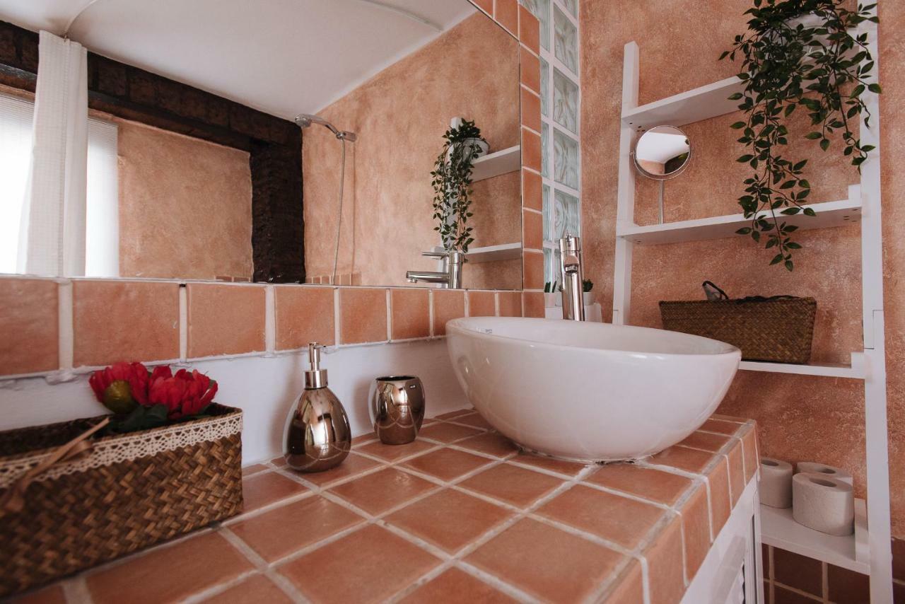 Cozy Attic With Terrace- 1Bd 1Bth- San Vicente Apartamento Sevilla Exterior foto
