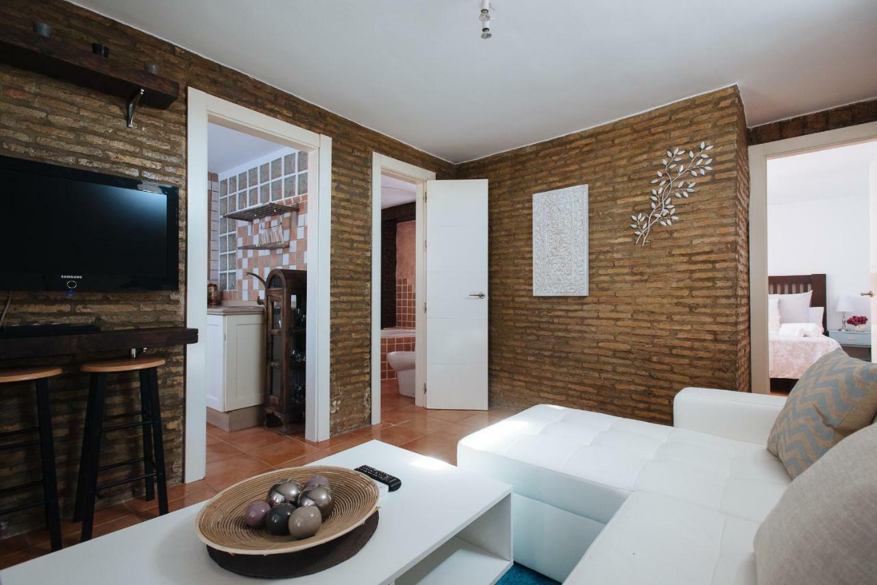Cozy Attic With Terrace- 1Bd 1Bth- San Vicente Apartamento Sevilla Exterior foto