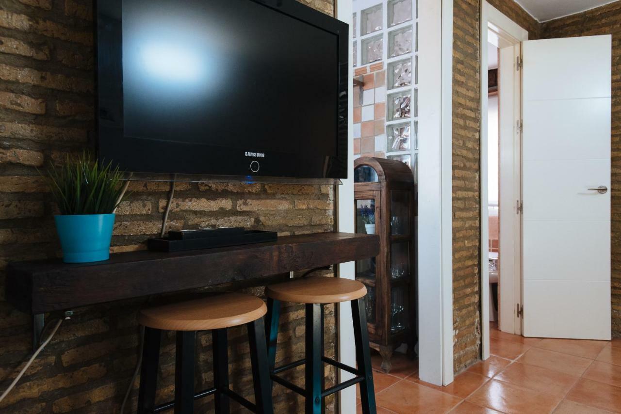 Cozy Attic With Terrace- 1Bd 1Bth- San Vicente Apartamento Sevilla Exterior foto